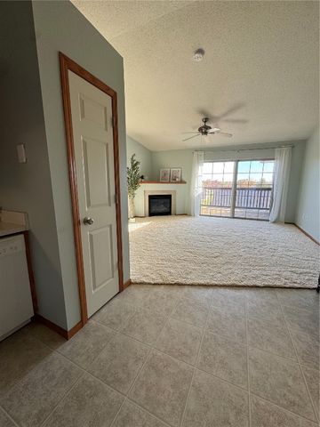 3150 Wilson Avenue SW 10, Cedar Rapids, IA 52404