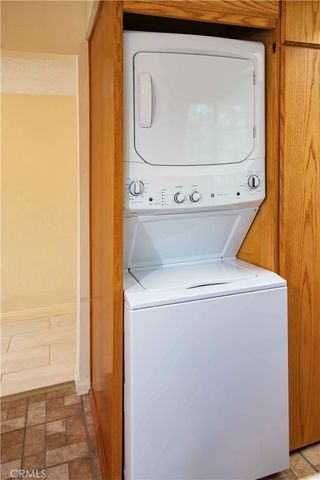 6545 Reseda Boulevard 8, Reseda, CA 91335