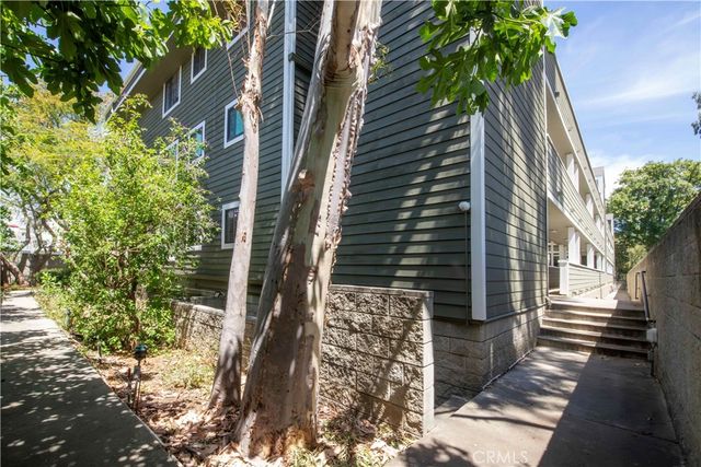 6545 Reseda Boulevard 8, Reseda, CA 91335