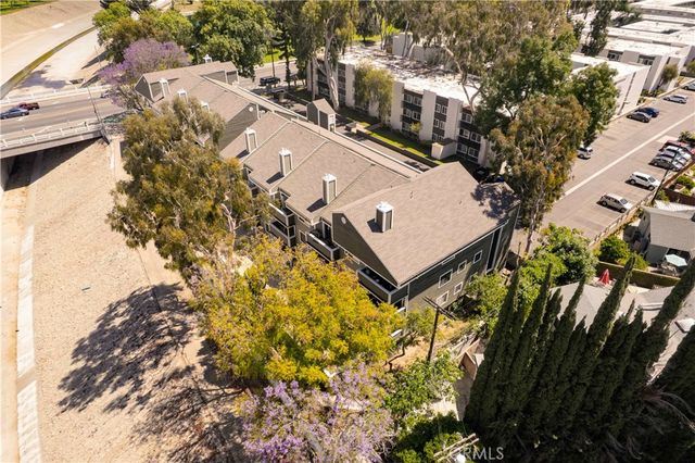 6545 Reseda Boulevard 8, Reseda, CA 91335