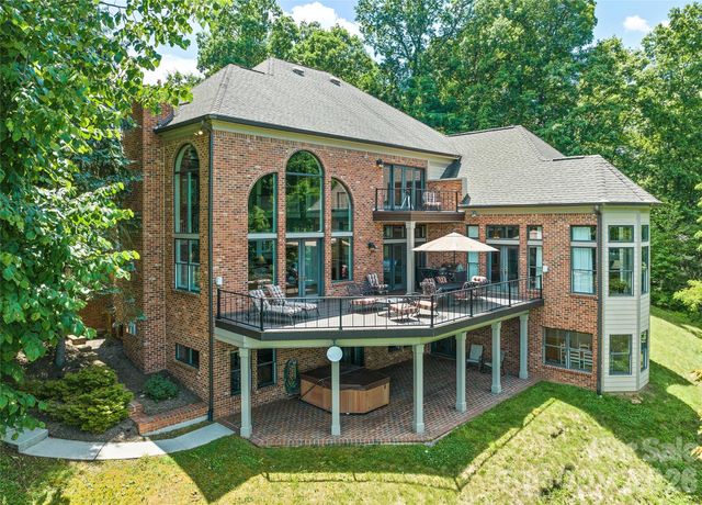 106 Coyote Ridge, Maggie Valley, NC 28751