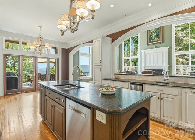 106 Coyote Ridge, Maggie Valley, NC 28751