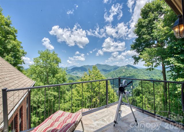 106 Coyote Ridge, Maggie Valley, NC 28751