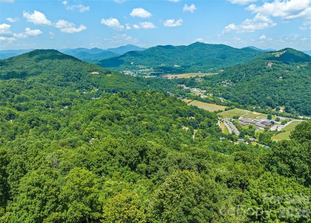 106 Coyote Ridge, Maggie Valley, NC 28751