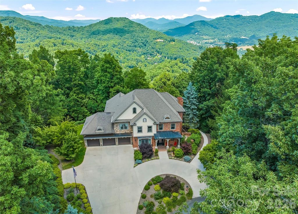 106 Coyote Ridge, Maggie Valley, NC 28751