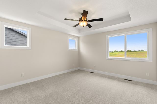 911 Percheron Lane, Norwalk, IA 50211