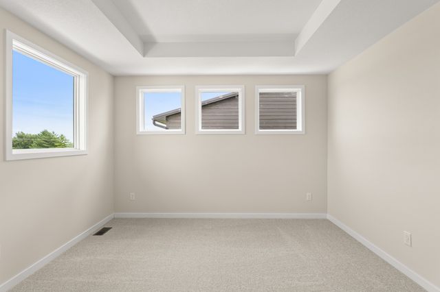 911 Percheron Lane, Norwalk, IA 50211