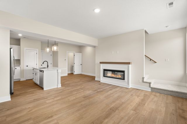 911 Percheron Lane, Norwalk, IA 50211