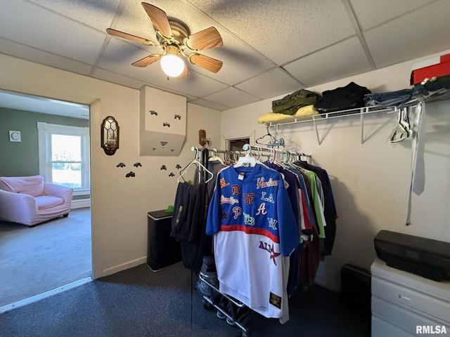 376 PINE Street, Galesburg, IL 61401