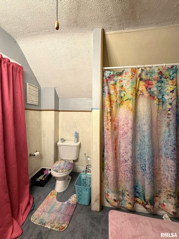 376 PINE Street, Galesburg, IL 61401