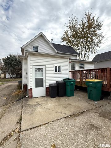 376 PINE Street, Galesburg, IL 61401