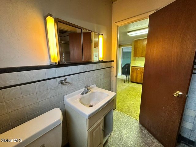 382 Ballston Road, Glenville, NY 12302