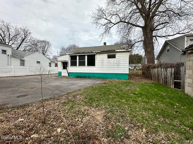 382 Ballston Road, Glenville, NY 12302