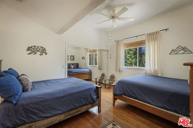 208 Knoll Road, Big Bear City, CA 92315