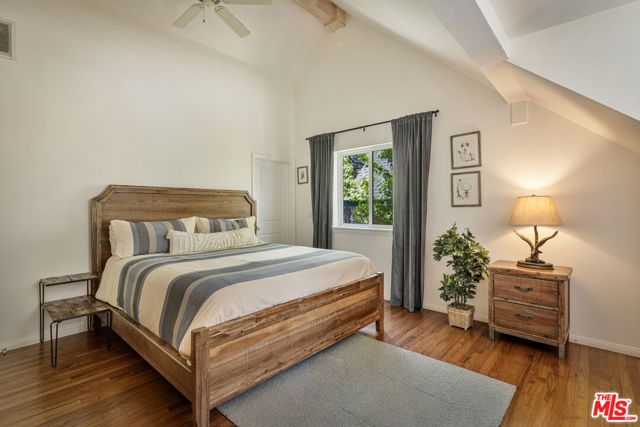 208 Knoll Road, Big Bear City, CA 92315