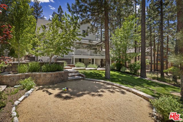 208 Knoll Road, Big Bear City, CA 92315
