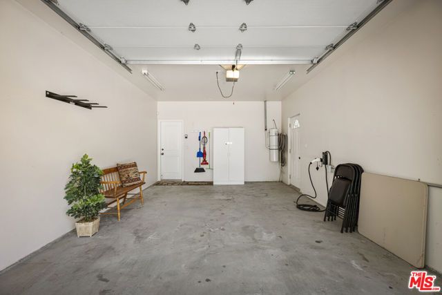 208 Knoll Road, Big Bear City, CA 92315