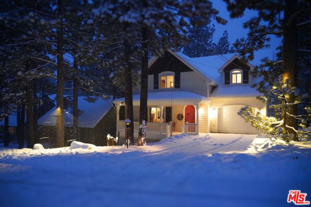 208 Knoll Road, Big Bear City, CA 92315