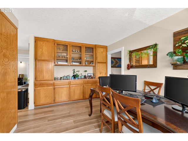 12345 Sw SPRING HILL Rd, Gaston, OR 97119