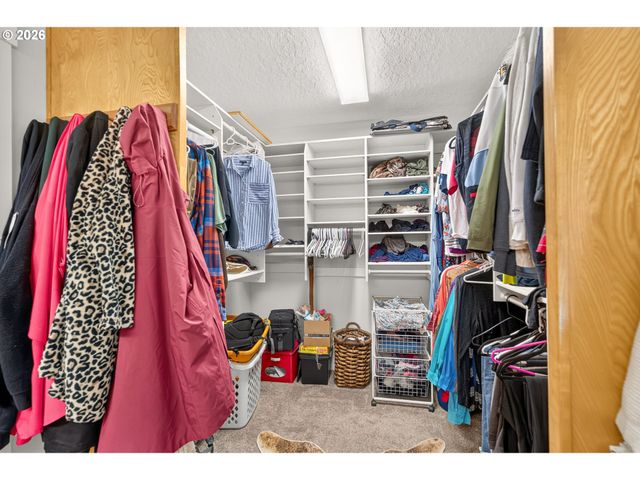 12345 Sw SPRING HILL Rd, Gaston, OR 97119