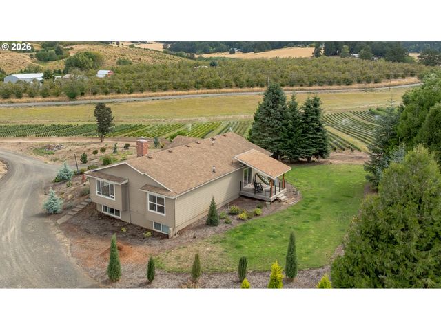 12345 Sw SPRING HILL Rd, Gaston, OR 97119