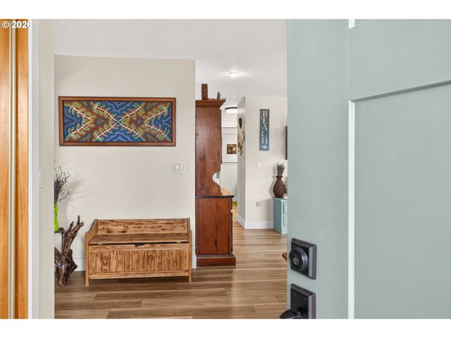 12345 Sw SPRING HILL Rd, Gaston, OR 97119