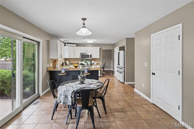 2509 Hunters Ridge, Edwardsville, IL 62025