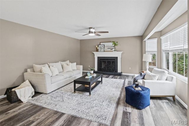 2509 Hunters Ridge, Edwardsville, IL 62025