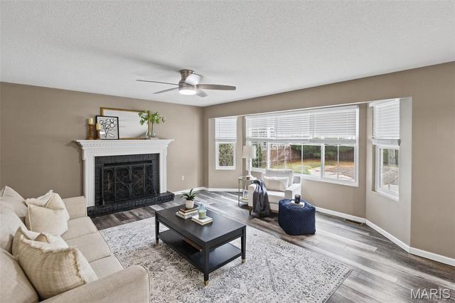 2509 Hunters Ridge, Edwardsville, IL 62025