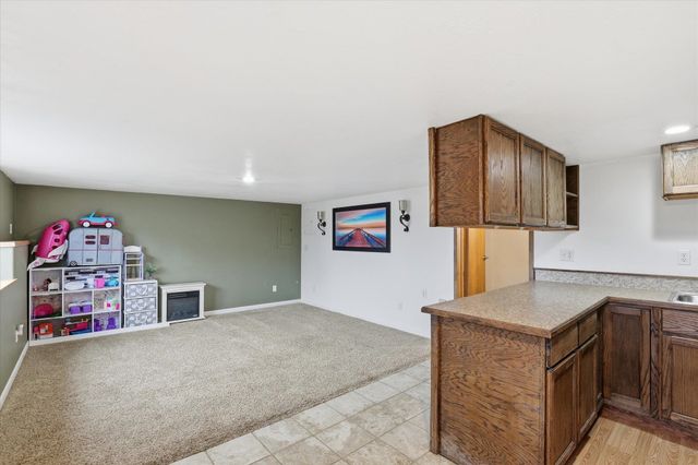 10609 S Degray Ln, Spokane, WA 99224