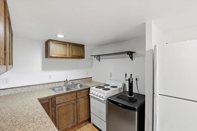 10609 S Degray Ln, Spokane, WA 99224