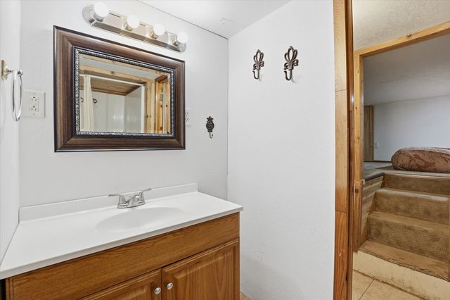 10609 S Degray Ln, Spokane, WA 99224