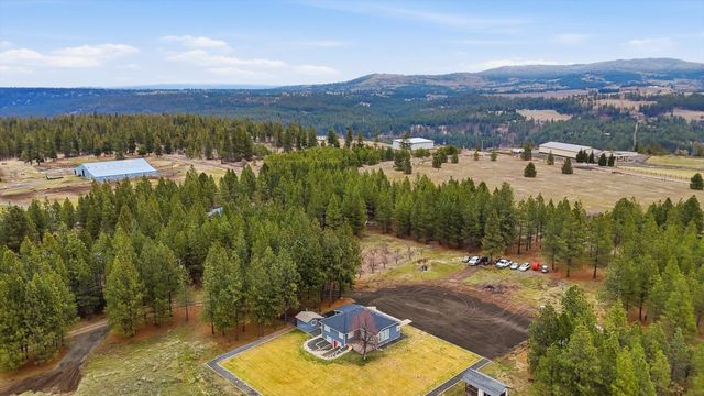 10609 S Degray Ln, Spokane, WA 99224