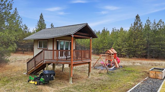 10609 S Degray Ln, Spokane, WA 99224