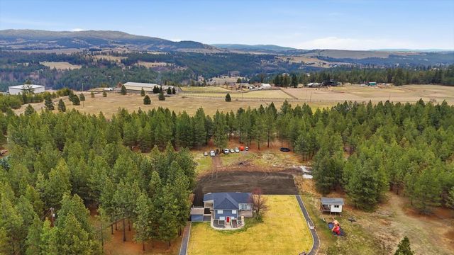 10609 S Degray Ln, Spokane, WA 99224