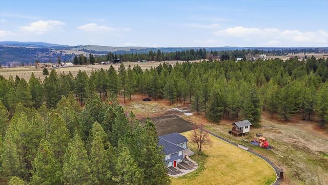 10609 S Degray Ln, Spokane, WA 99224