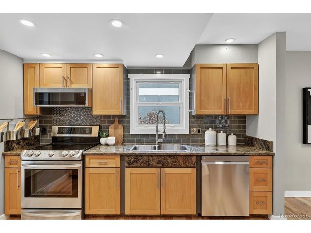 9270 W 87th Pl, Arvada, CO 80005