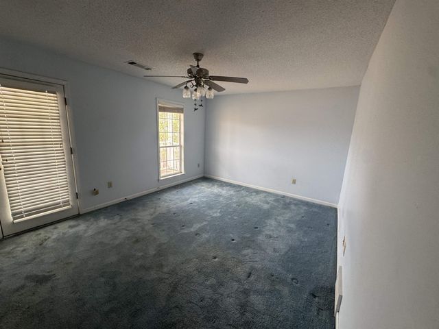 6150 WOODSTOCK HILLS DR, Millington, TN 38053