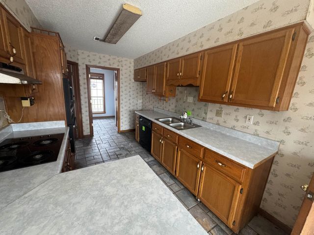 6150 WOODSTOCK HILLS DR, Millington, TN 38053