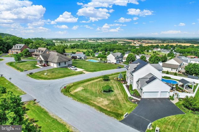 14114 RED VICTORIA COURT, Waynesboro, PA 17268