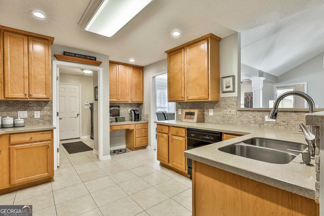 410 Autumn Creek, Senoia, GA 30276