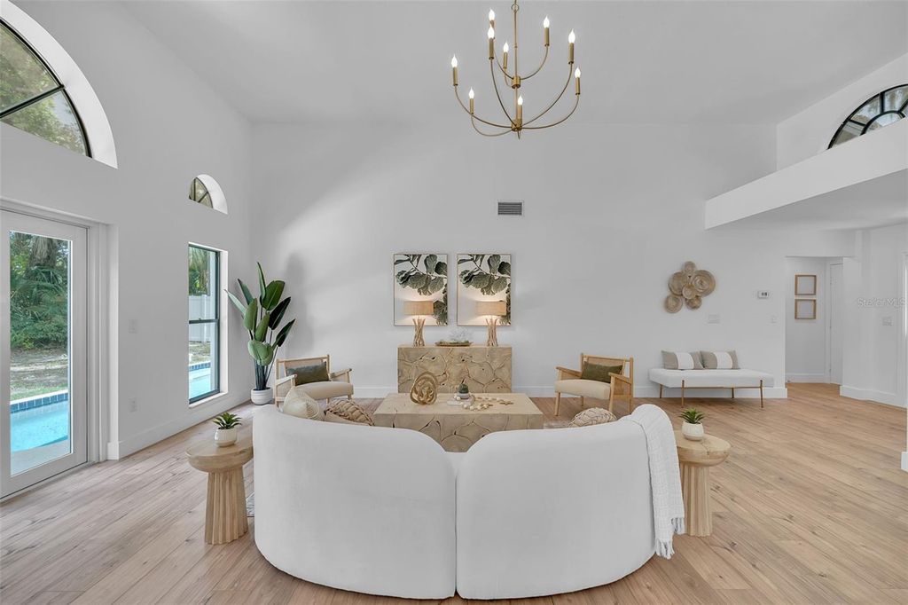 Image 22 of property listing at 1005 GREYSTONE LANE, Sarasota, FL 34232