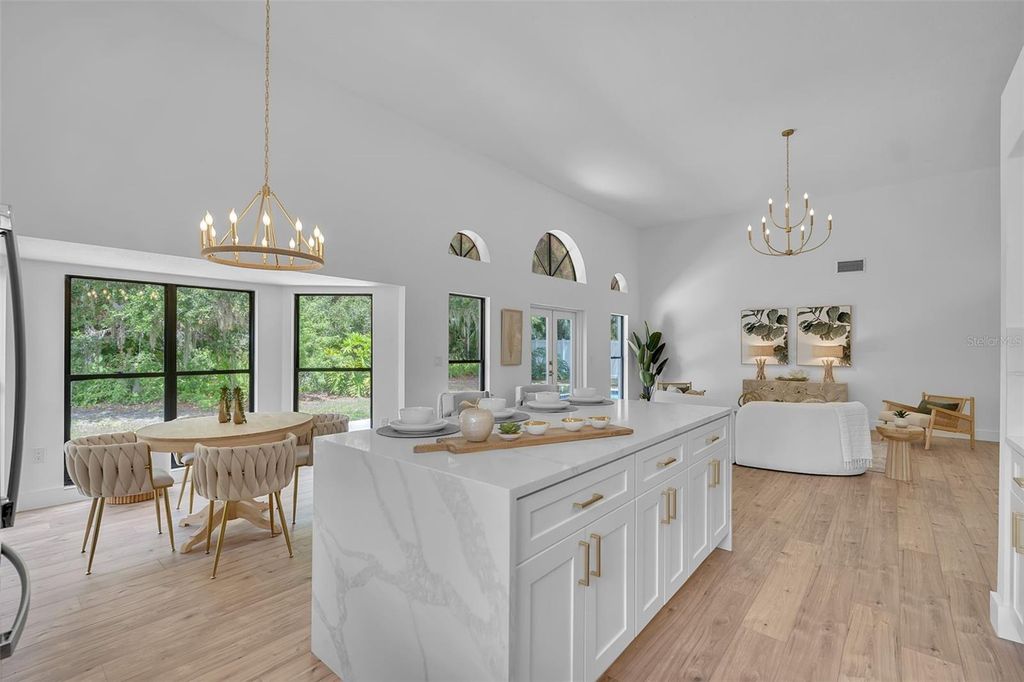 Image 36 of property listing at 1005 GREYSTONE LANE, Sarasota, FL 34232