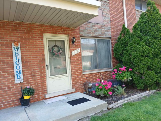 29130 Tessmer Court, Madison Heights, MI 48071