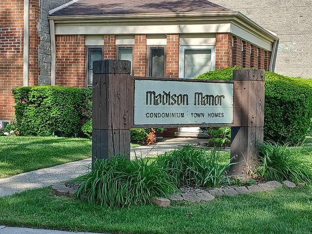 29130 Tessmer Court, Madison Heights, MI 48071