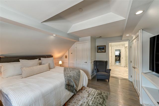 22 Redwood Drive, Great River, NY 11739