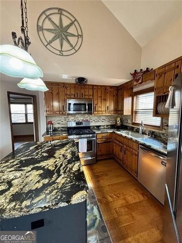163 Beauregards Knob, Ellijay, GA 30536