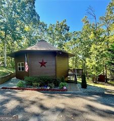 163 Beauregards Knob, Ellijay, GA 30536