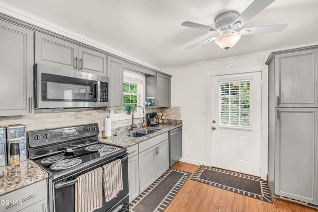 2881 Maples Branch Road, Sevierville, TN 37876