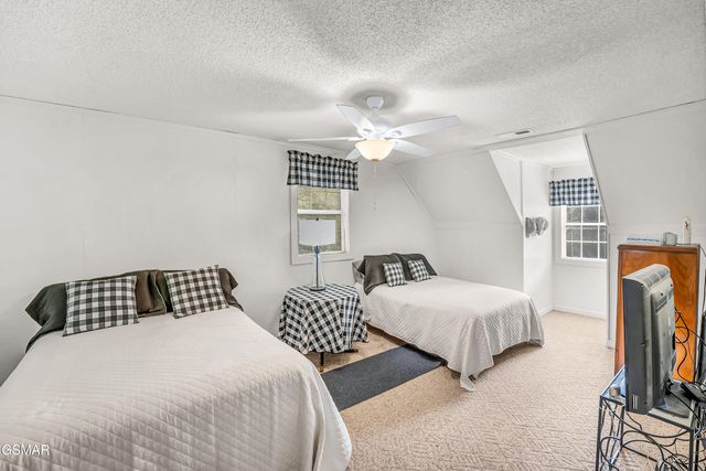 2881 Maples Branch Road, Sevierville, TN 37876